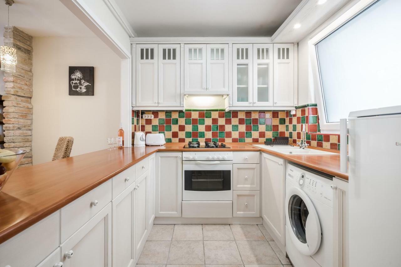 Bpr Golden Corner Suite With Balcony & A/C Budapeszt Zewnętrze zdjęcie