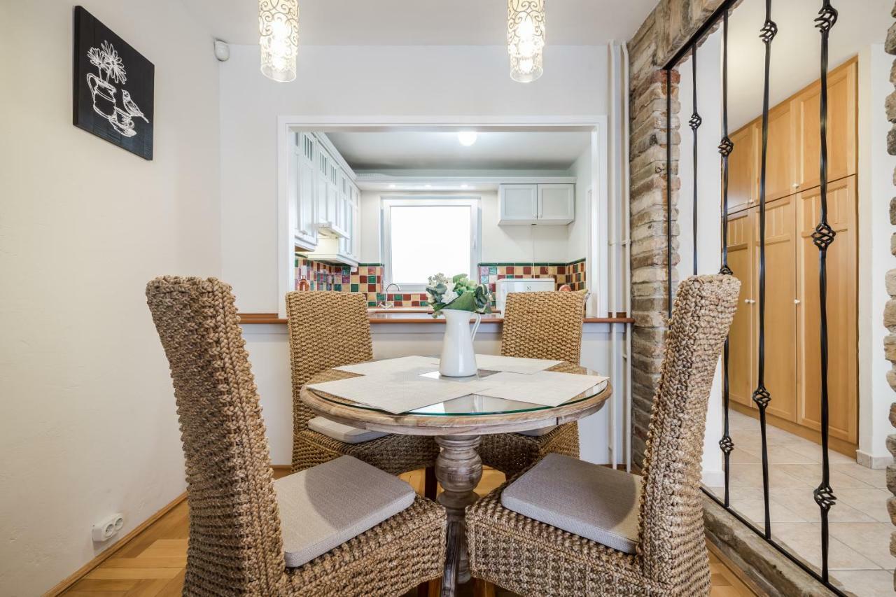 Bpr Golden Corner Suite With Balcony & A/C Budapeszt Zewnętrze zdjęcie
