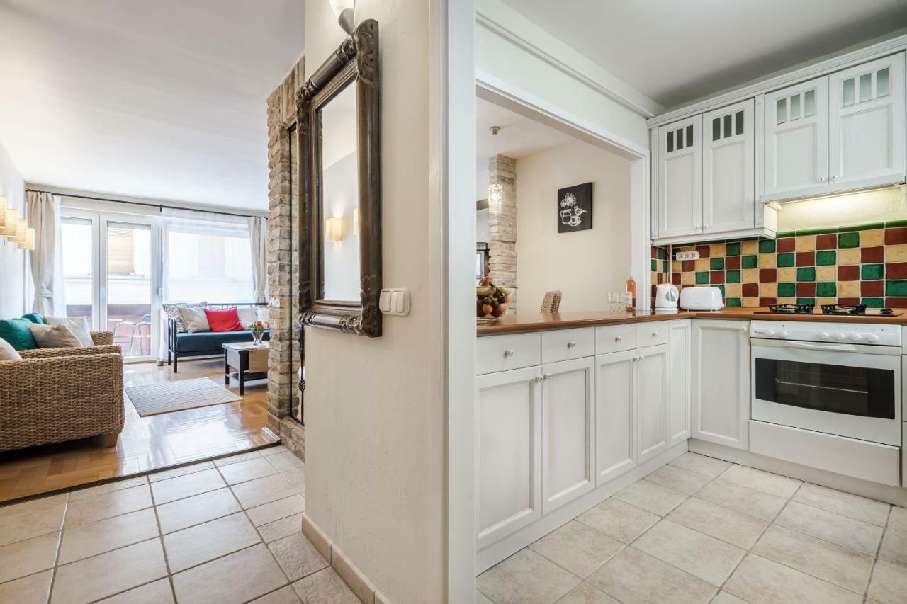 Bpr Golden Corner Suite With Balcony & A/C Budapeszt Zewnętrze zdjęcie